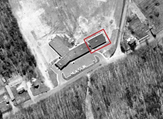 Aerial photograph of Navy Elementary School taken in 1960. 
